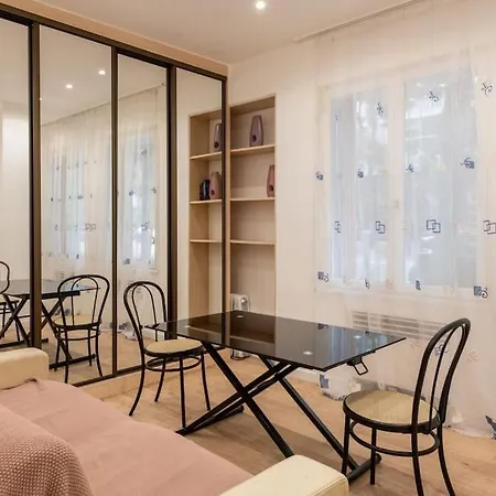 Appartement Versailles - Cozy Near The Seine Parijs